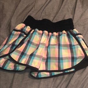 lululemon shorts size 4 (discontinued)